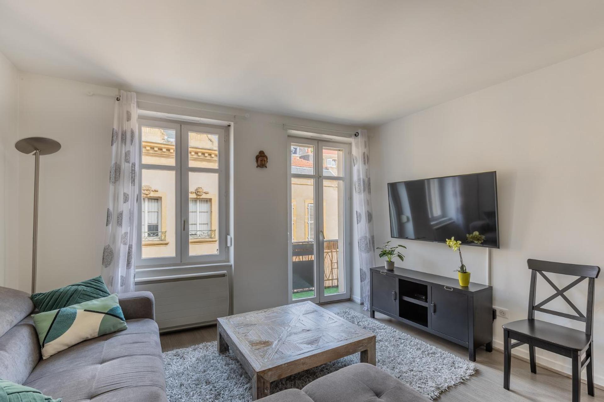 מץ Le Cocon Du Pont Sailly- 3 Chambres - 6 Personnes - Hyper-Centre מראה חיצוני תמונה